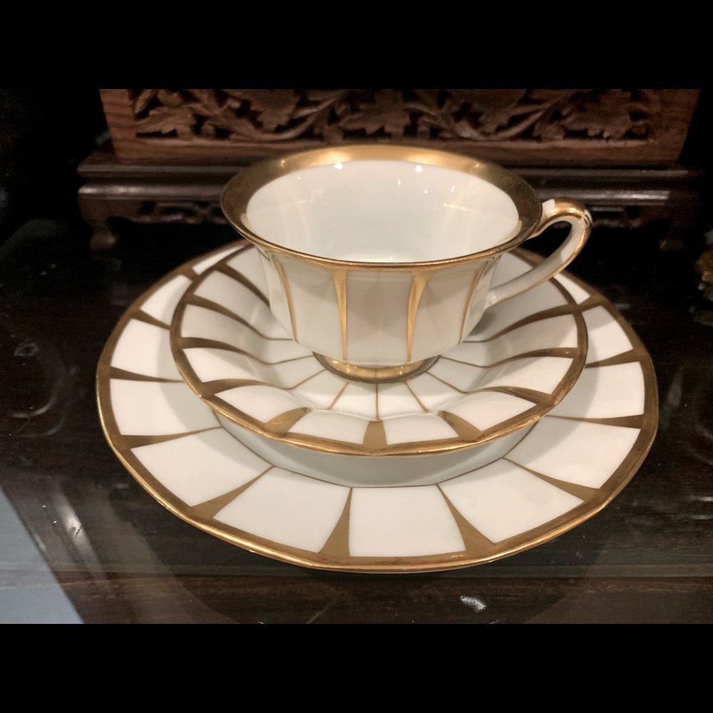 Beautiful Art Deco Furstenberg Grecque in "Athena" - One Individual Tea Cup Set